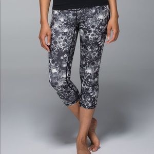 Lululemon Wunder Under Crops